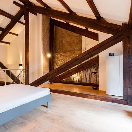 Sacrati 39 Apartamento *