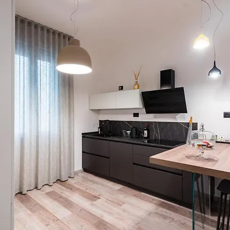 Sacrati 39 Apartment *