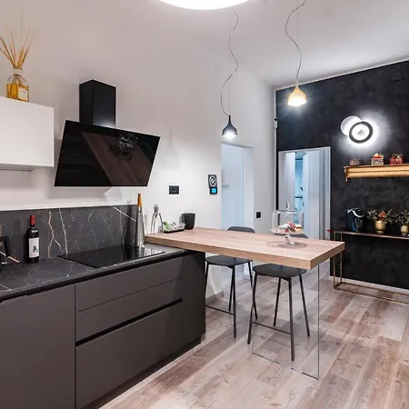 Sacrati 39 Apartment *