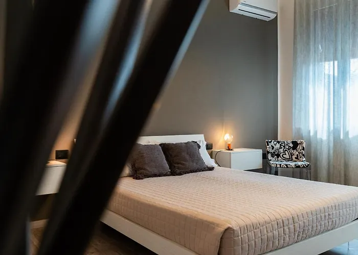 Sacrati 39 * Φεράρα